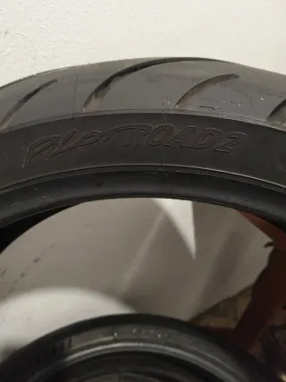 Neumátio Michelín Pilot Road2