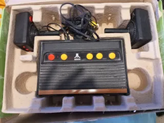 Consola Atari Clásica
