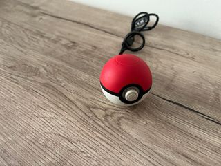 Nintendo Switch Edición Limitada Pokémon + juegos