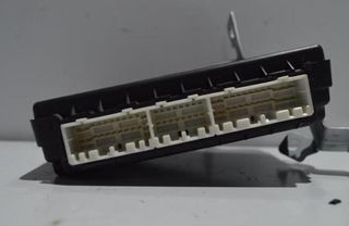 Kia 62106 95400-1d310 centralita carens 2.0 crdi