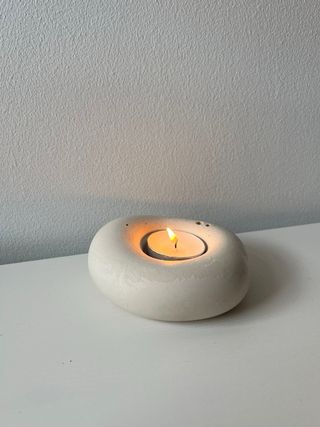 Portavelas artesanal escayola beige/blanco