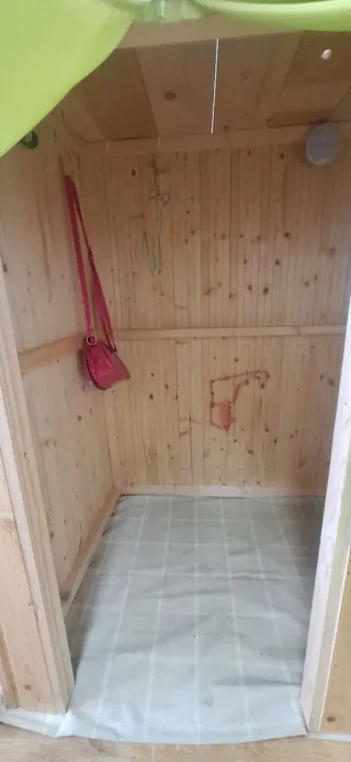 Casa de madera para niños