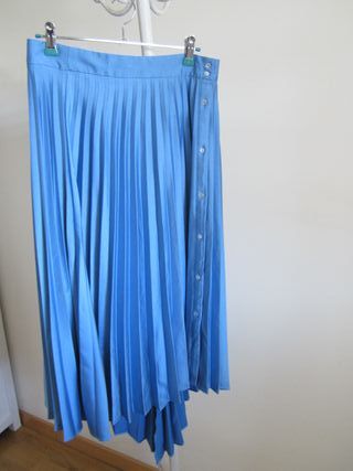 Falda plisada midi azul Stradivarius