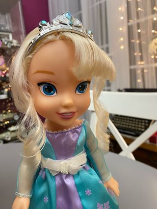 Bambola Elsa Frozen di Disney