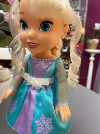 Bambola Elsa Frozen di Disney