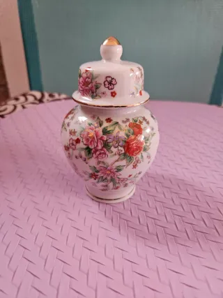 Vasetto Kutani orientale decorato