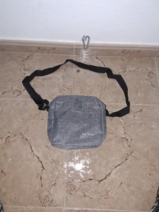 Mochila gris