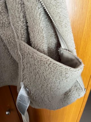 Chaqueta pelo Uniqlo beige