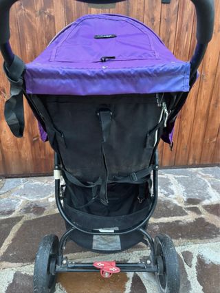 Passeggino viola e nero