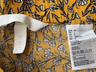 Falda asimétrica floral ligera