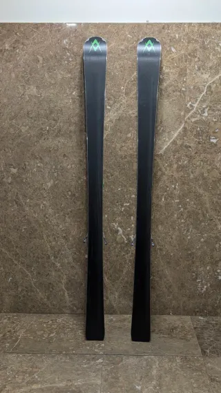 Esquís Völkl RTM 84 XT All Mountain + fijaciones