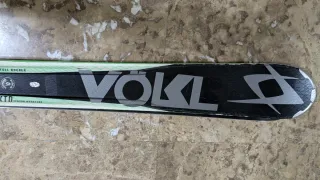 Esquís Völkl RTM 84 XT All Mountain + fijaciones