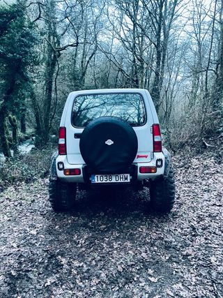 suzuki jimny 4x4