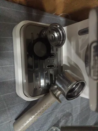 Cafetera DeLonghi Stilosa Blanca