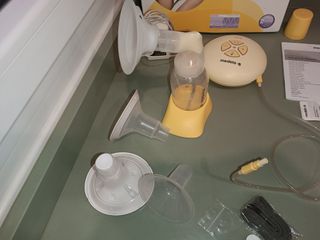 Sacaleches Medela Swing Eléctrico + Extras
