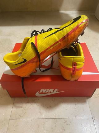 Botas de Fútbol Nike Amarillas