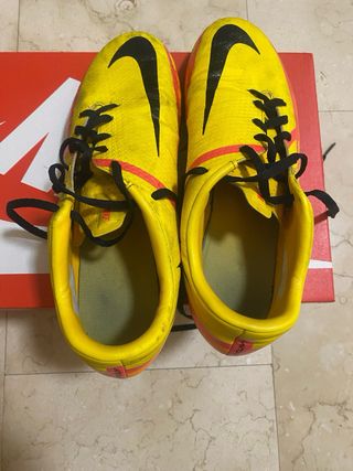 Botas de Fútbol Nike Amarillas