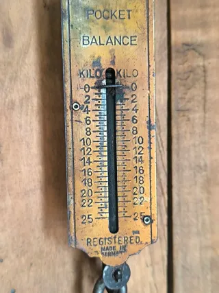 Antigua Balanza de bolsillo