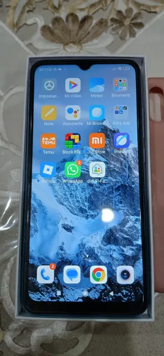 Redmi 9A multicolor, con  caricabatterie e  2 cov