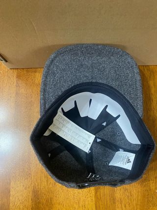 Cappello Adidas Grigio