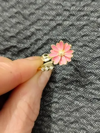 Anillo ajustable flor rosa y oro