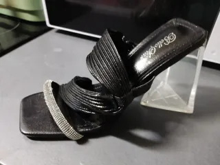 Sandalias Bella Ciao Negras con Brillantes