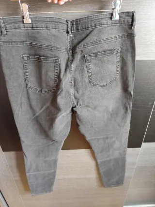 Tejano gris talla 48