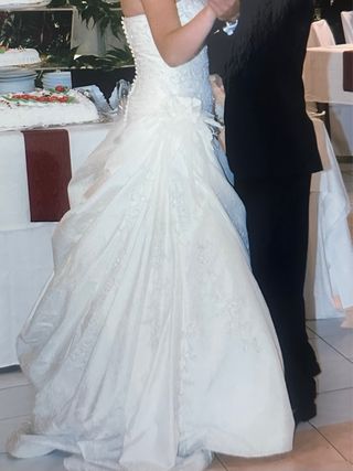 Vestido de Novia Pronovias con Velo