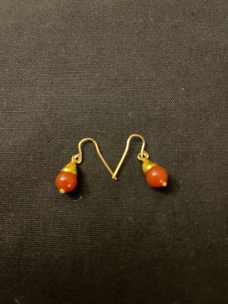 Orecchini a monachella oro 24k corniola