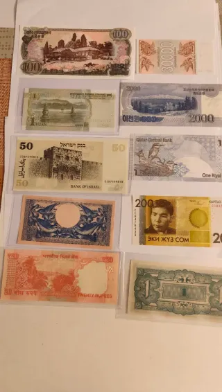 10 Billetes de Asia