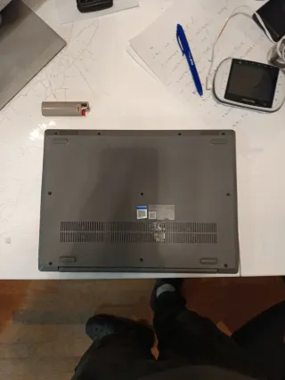 Portátil Lenovo Plata