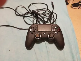 Mando Nacon PS4 con cable