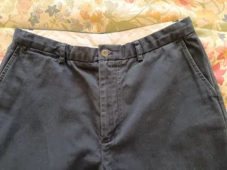 Pantalón chino azul