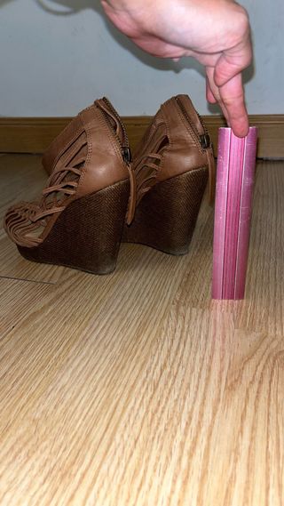 Sandalias tacón cuña marrón