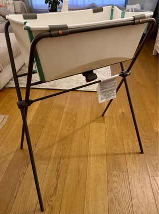Bañera Stokke plegable con soporte