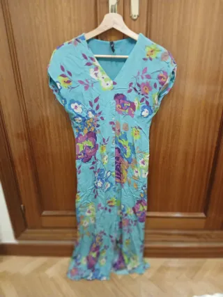 Vestido Zara flores midi turquesa