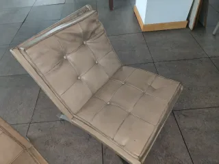 Pareja de sillones bajos retro/vintage en polipiel