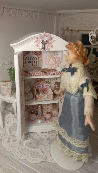 Armadio Casa Bambole 1:12 Artigianale