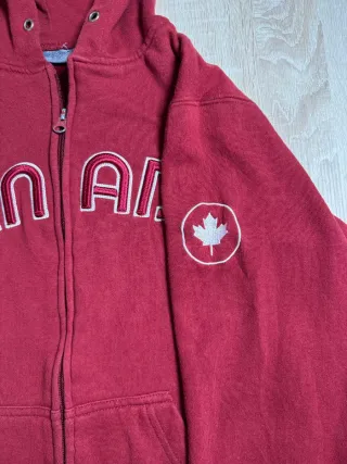 Felpa con cappuccio NBT Canada rossa