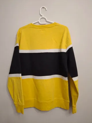 Sudadera Levi's amarilla y negra