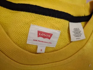 Sudadera Levi's amarilla y negra