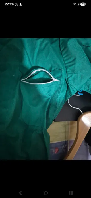 5 Monos de Trabajo Verdes