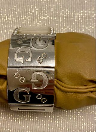Reloj Guess Pulsera Plata con Cristales