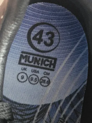Botas de fútbol Munich