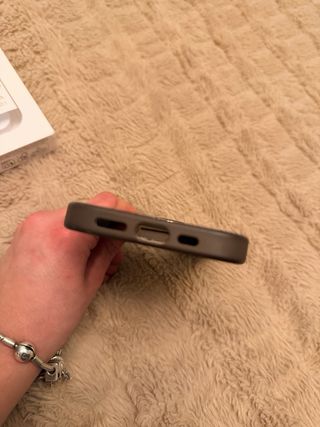 Custodia GUESS per iPhone 15 Pro