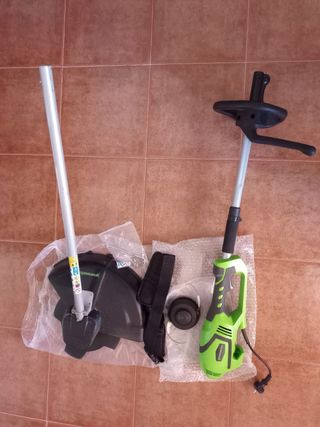 Desbrozadora Eléctrica Greenworks 1200W