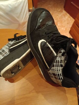Zapatillas con ruedas Talla 24'5