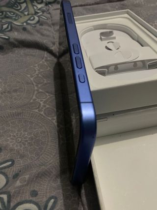 iPhone 16 128GB Azul