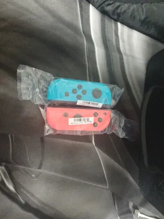 Nintendo Switch Azul y Amarillo