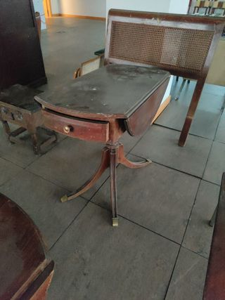 Lote muebles vintage: mesas + cabeceros